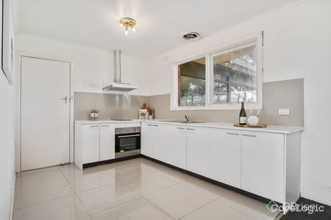 Property photo of 15 Royalden Close Boronia VIC 3155