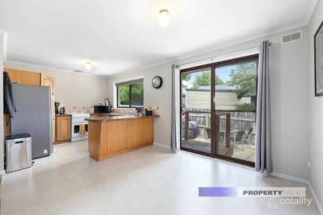 Property photo of 4/21 William Street Newborough VIC 3825