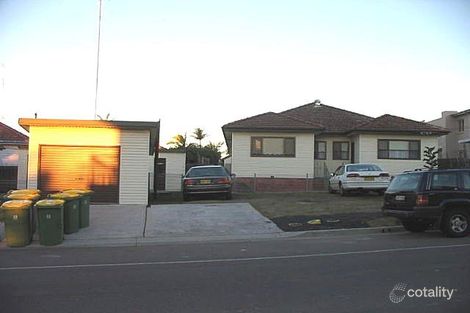 8 Torrens Ave, The Entrance, NSW 2261