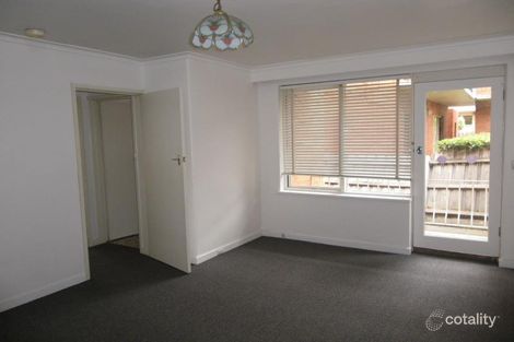 Property photo of 2/46 Munster Avenue Carnegie VIC 3163