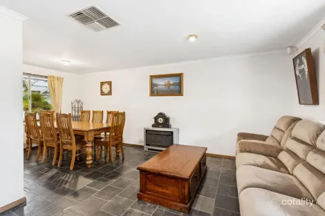 Property photo of 40 Mariners Drive Surrey Downs SA 5126