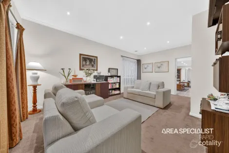 Property photo of 26 Blue Range Crescent Lynbrook VIC 3975
