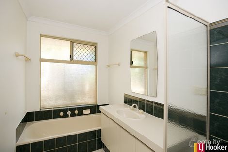 Property photo of 2 Willmott Close Halls Head WA 6210