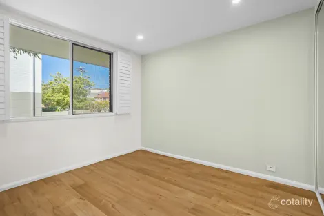 Property photo of 2/14 Banksia Street Dee Why NSW 2099
