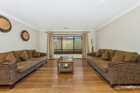 Property photo of 30 Balmain Circuit Taylors Hill VIC 3037