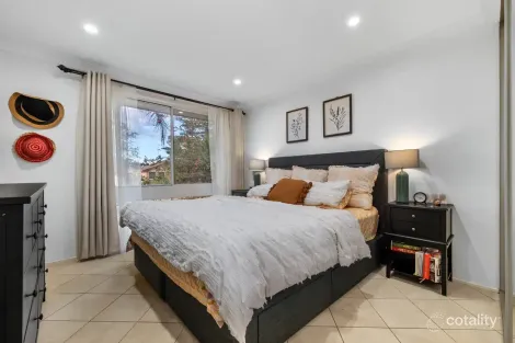 Property photo of 8 Vauxhall Place Ingleburn NSW 2565