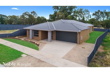 Property photo of 12 Peak Court Mansfield VIC 3722