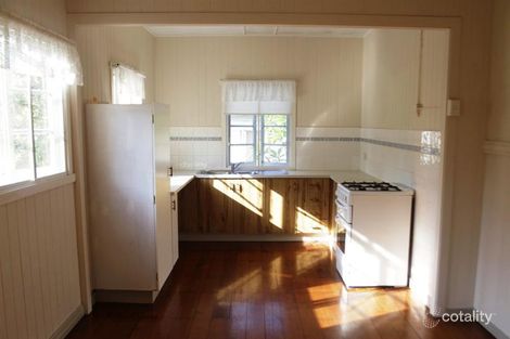 Property photo of 152 Taringa Parade Indooroopilly QLD 4068