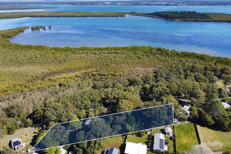 7-15 Charles Tce, Macleay Island, QLD 4184