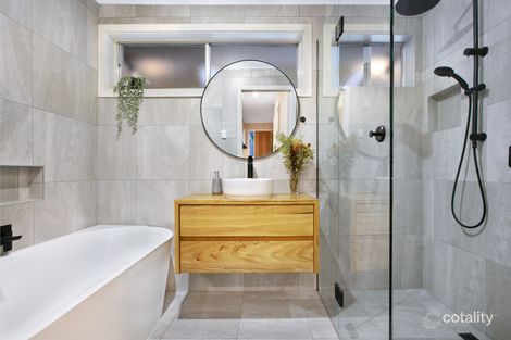 Property photo of 18 Boston Road Bundoora VIC 3083