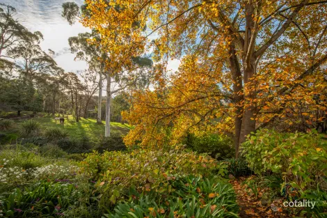 Property photo of 1 Nara Road Stirling SA 5152