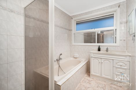 Property photo of 40 De Villiers Drive Dandenong VIC 3175