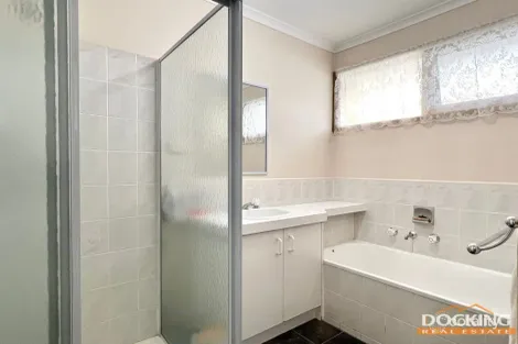 Property photo of 39 Parman Avenue Pakenham VIC 3810