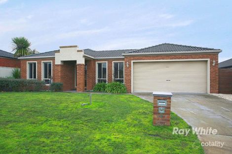 9 Gatehouse Pde, Cranbourne East, VIC 3977