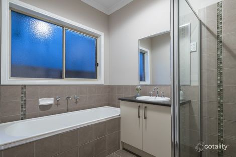 Property photo of 18 Windsor Rise Sunbury VIC 3429