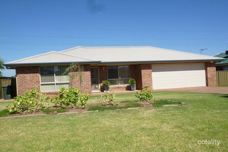 102 Twickenham Dr, Dubbo, NSW 2830