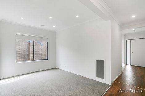 Property photo of 8 Pablo Drive Clyde North VIC 3978