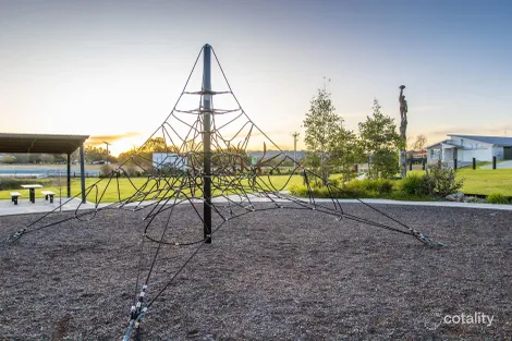 Property photo of 38 Honeysuckle Drive Armidale NSW 2350