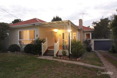 Property photo of 35 Lyall Road Berwick VIC 3806
