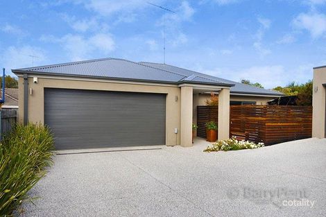 2/259 Roslyn Rd, Highton, VIC 3216