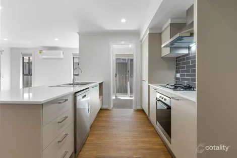 Property photo of 31 Knight Court Munno Para Downs SA 5115