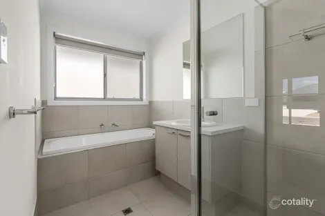 Property photo of 31 Knight Court Munno Para Downs SA 5115