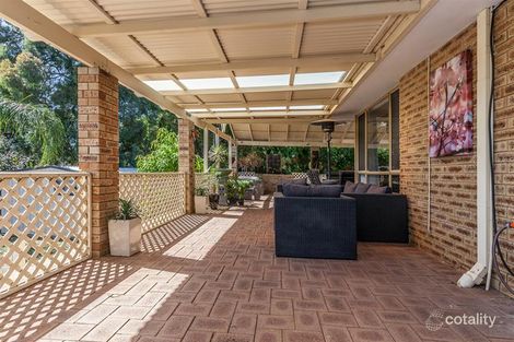 Property photo of 6 Gambia Way Beldon WA 6027