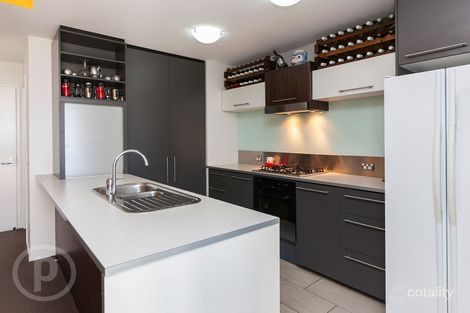 Property photo of 201/33 Lytton Road East Brisbane QLD 4169