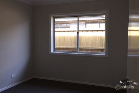 Property photo of 48 Elizabeth McRae Avenue Minto NSW 2566