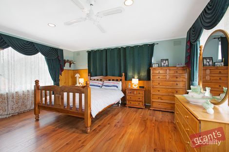 Property photo of 18 Tinks Road Narre Warren VIC 3805