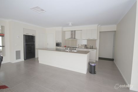 Property photo of 10 Anzacs Way Craigieburn VIC 3064