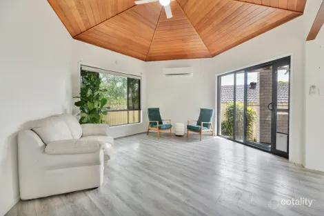 36 Prosser St, Riverhills, QLD 4074