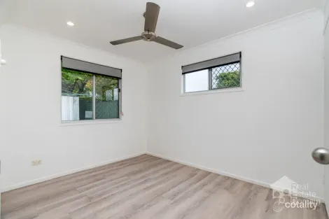 Property photo of 18 Dunblane Drive Boronia Heights QLD 4124