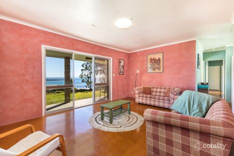 Property photo of 7 Illawong Crescent Dunwich QLD 4183