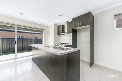 Property photo of 31 Connewara Crescent Clyde North VIC 3978