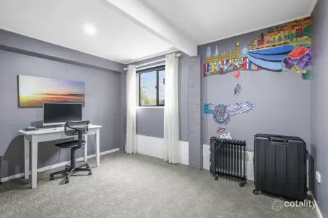 Property photo of 8 Flinders Street Centenary Heights QLD 4350