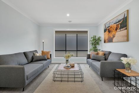 Property photo of 17 Arkaba Way Werribee VIC 3030