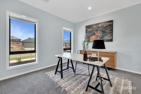 Property photo of 17 Arkaba Way Werribee VIC 3030