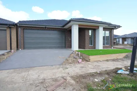 18 Glover St, Mambourin, VIC 3024