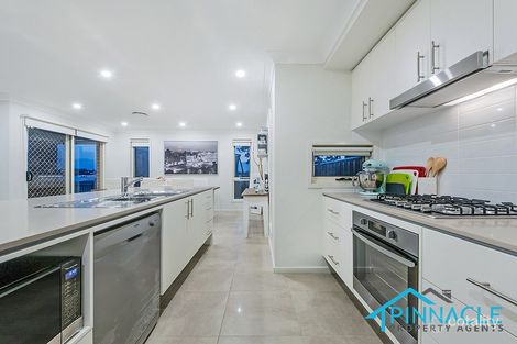 Property photo of 18 Fernleigh Court Cobbitty NSW 2570