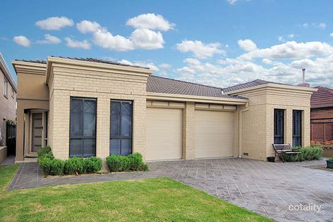 9 Knight Ave, Panania, NSW 2213