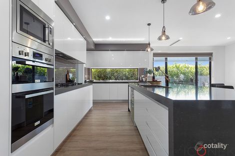 Property photo of 1 Snowy Place Wollert VIC 3750