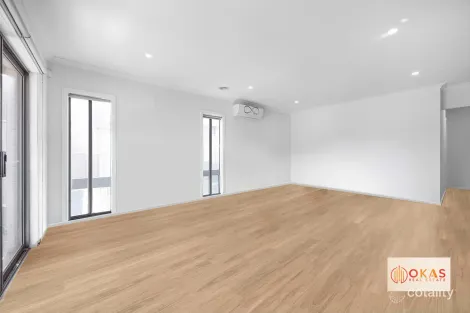 Property photo of 56 Indura Drive Werribee VIC 3030