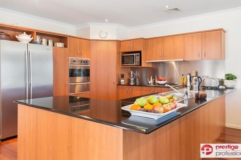 Property photo of 29 Fernleaf Court Wattle Grove NSW 2173