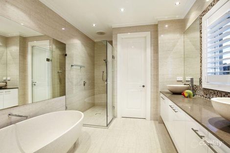 Property photo of 1 Springfield Avenue Camberwell VIC 3124