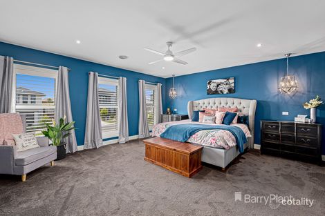 Property photo of 38 Ellaroo Circuit Clyde North VIC 3978