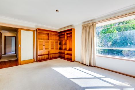 Property photo of 42 Charteris Crescent Chifley ACT 2606