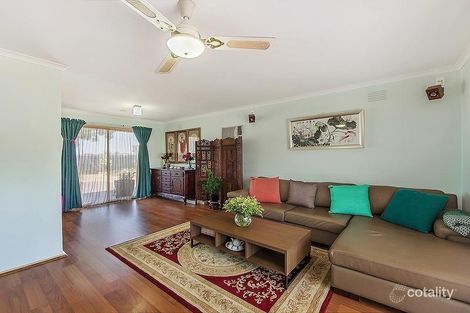 Property photo of 28 Wintersun Drive Albanvale VIC 3021