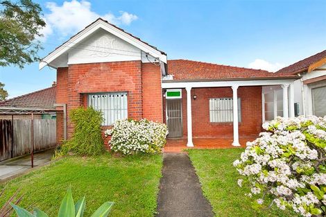 2 Unwin St, Canterbury, NSW 2193