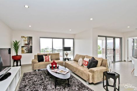 Property photo of 15/13-17 Warner Street Warners Bay NSW 2282